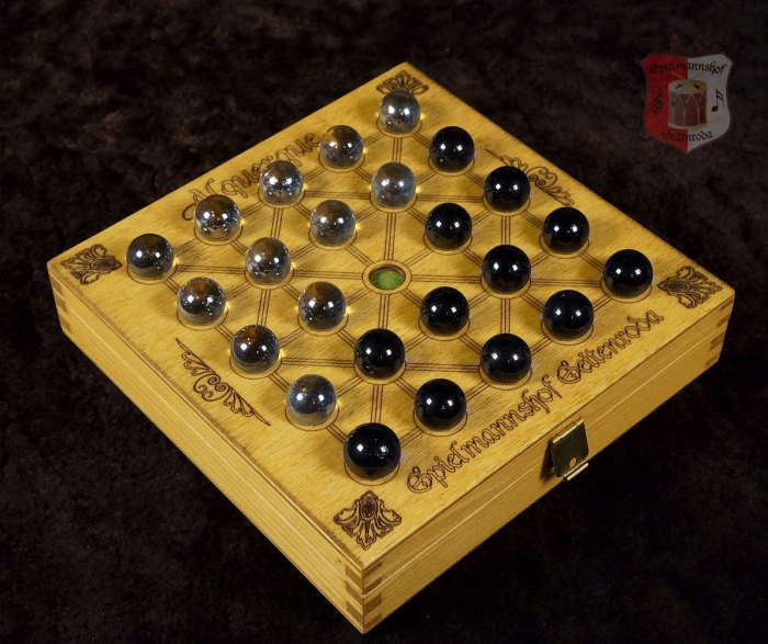 reisespiel holzspielesammlung holzschatule glasmurmeln historische brettspiele alquerque kono vierer muehle spielerspelunke
