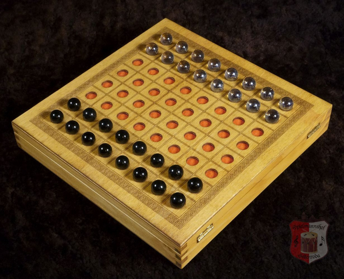 reisespiel holzspielesammlung holzschatule glasmurmeln historische brettspiele surakarta ludus latrunculorum fanorona spielerspelunke