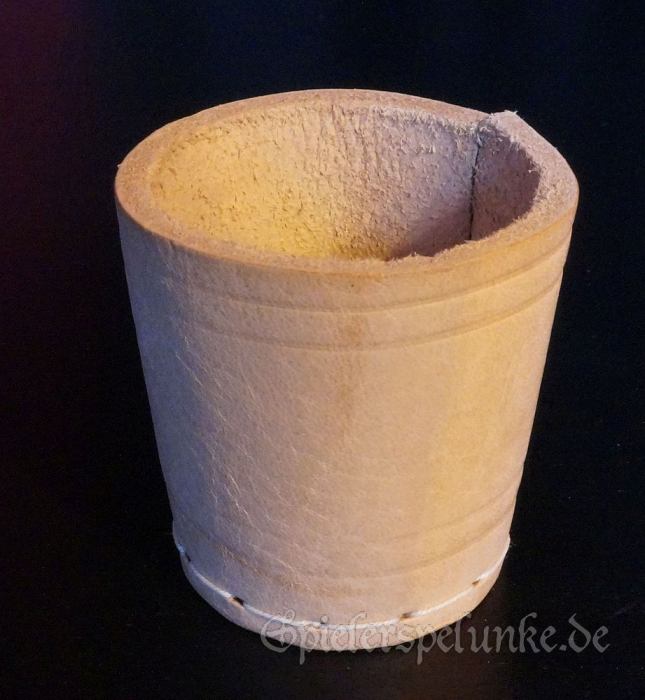 Mini-Würfelbecher Spielerspelunke