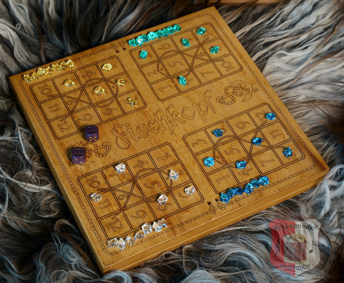 Preview: reisespiel holzspielesammlung holzschatule glasmurmeln historische brettspiele glückshaus fischkopf barbacan spielerspelunke