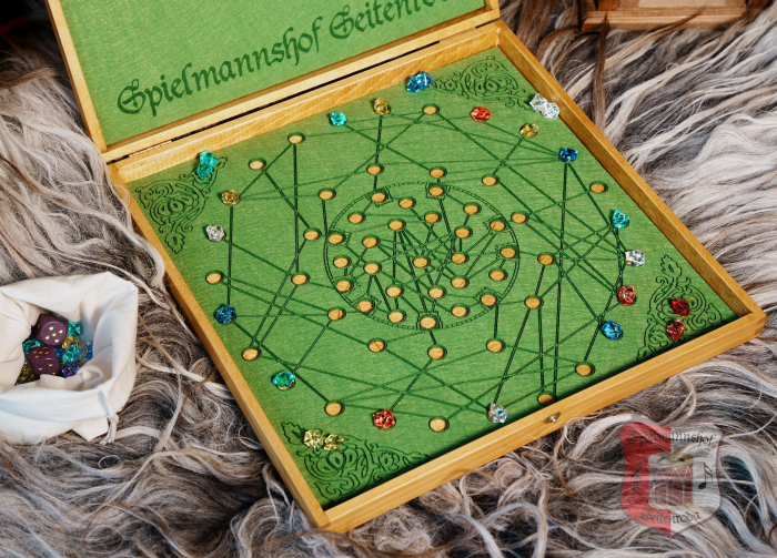 reisespiel holzspielesammlung holzschatule glasmurmeln historische brettspiele glückshaus fischkopf barbacan spielerspelunke