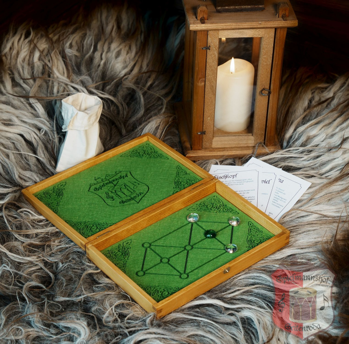 Drei historische Brettspiele in der Holzschatulle Holzspielesammlung