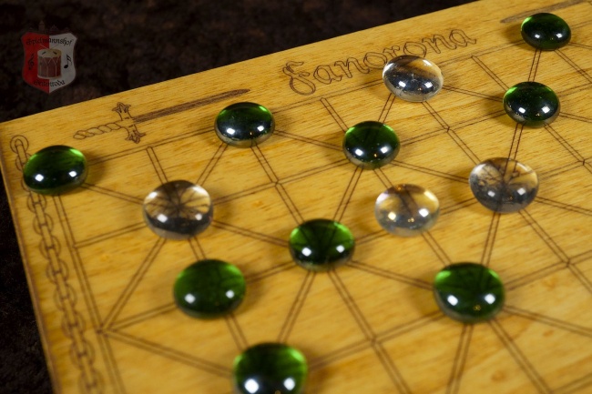reisespiel holzspielesammlung holzschatule glasspielsteine historische brettspiele latrunculi fanorona festungsspiel spielerspelunke