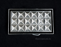 Gürtelschnalle Gothic Punk Nieten Pyramiden spielerspelunke